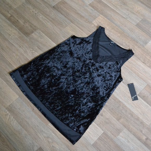 NWT GNW Crushed Velvet Black Lace Trim Camisole Top Size Small - Picture 2 of 5